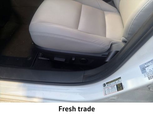 Used 2024 MAZDA MAZDA3 s image 5