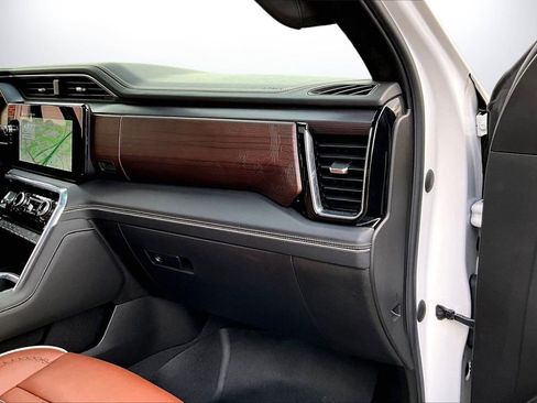 Used 2023 GMC Sierra 1500 Denali Ultimate image 21