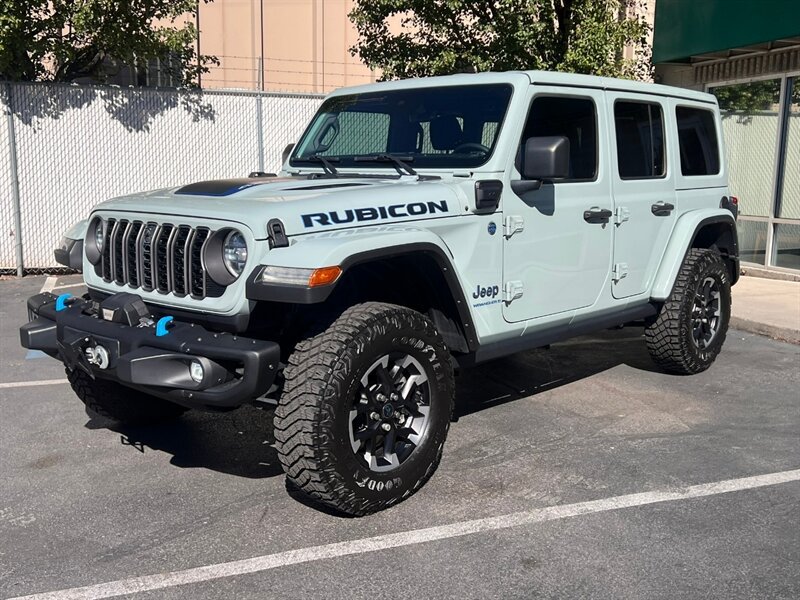 Used 2024 Jeep Wrangler Unlimited Rubicon 4xe AWD/4WD image 3