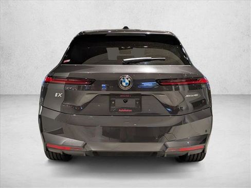 New 2026 BMW iX xDrive45 image 8