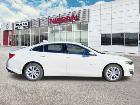 Used 2023 Chevrolet Malibu LT FWD image 3