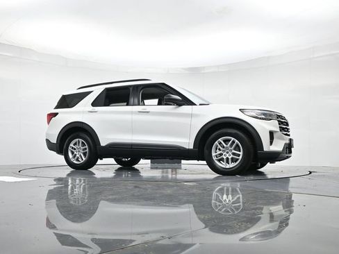 New 2026 Ford Explorer Active w/ Active Comfort Package image 33