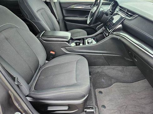 Used 2022 Jeep Grand Cherokee L Laredo w/ Luxury Tech Group I AWD/4WD image 19