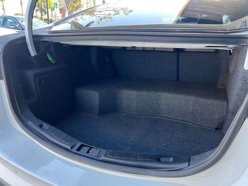 Used 2020 Ford Fusion SE FWD image 20