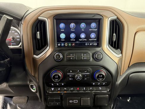 Used 2021 Chevrolet Silverado 2500 High Country w/ Z71 Off-Road Package AWD/4WD image 20