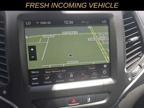 Used 2022 Jeep Cherokee Trailhawk w/ Sound & Nav Group AWD/4WD image 10