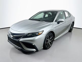 Used 2023 Toyota Camry SE FWD video 3