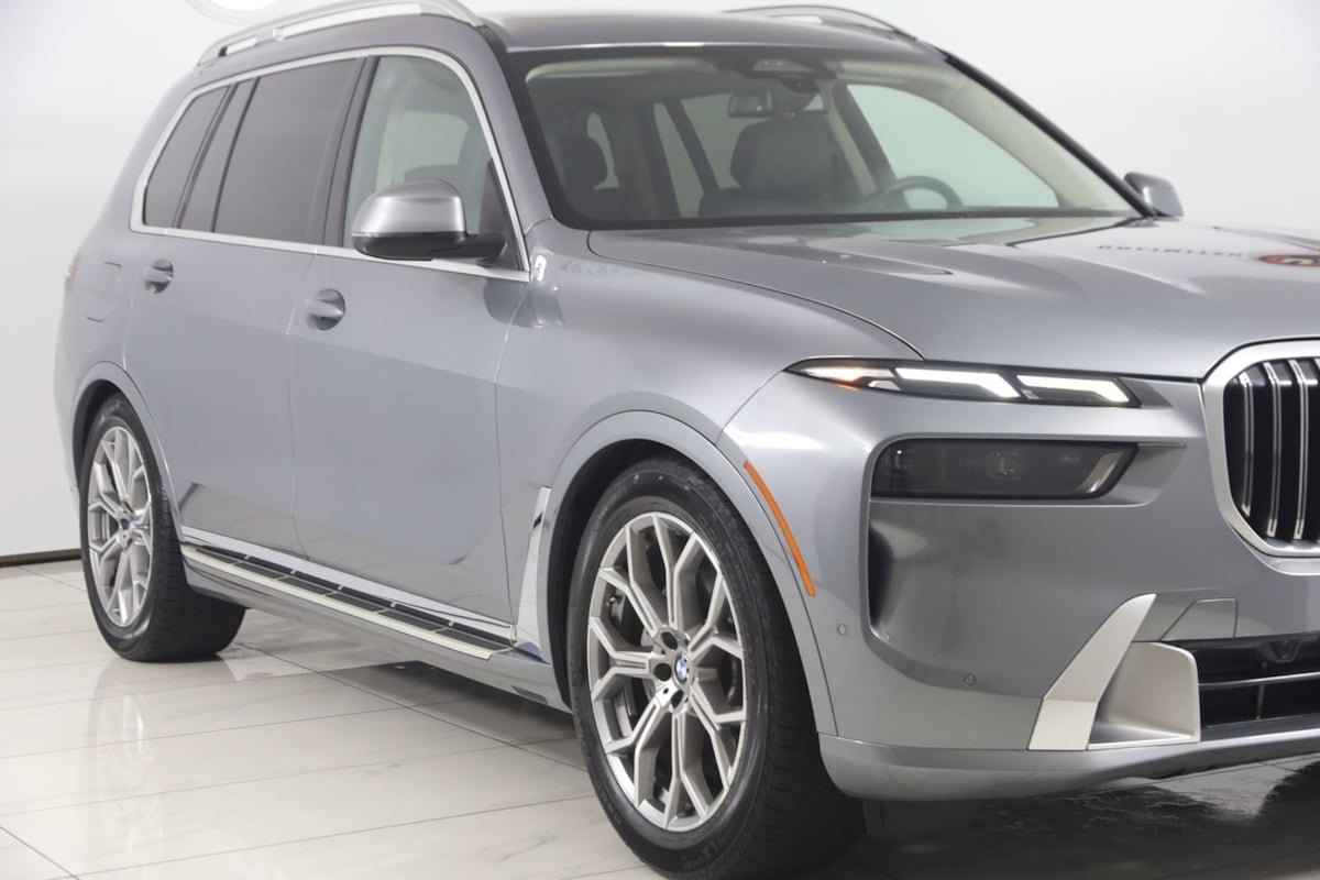 Used 2024 BMW X7 xDrive40i AWD/4WD image 47