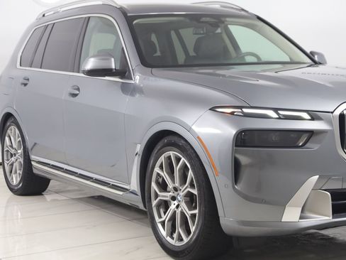 Used 2024 BMW X7 xDrive40i AWD/4WD image 47