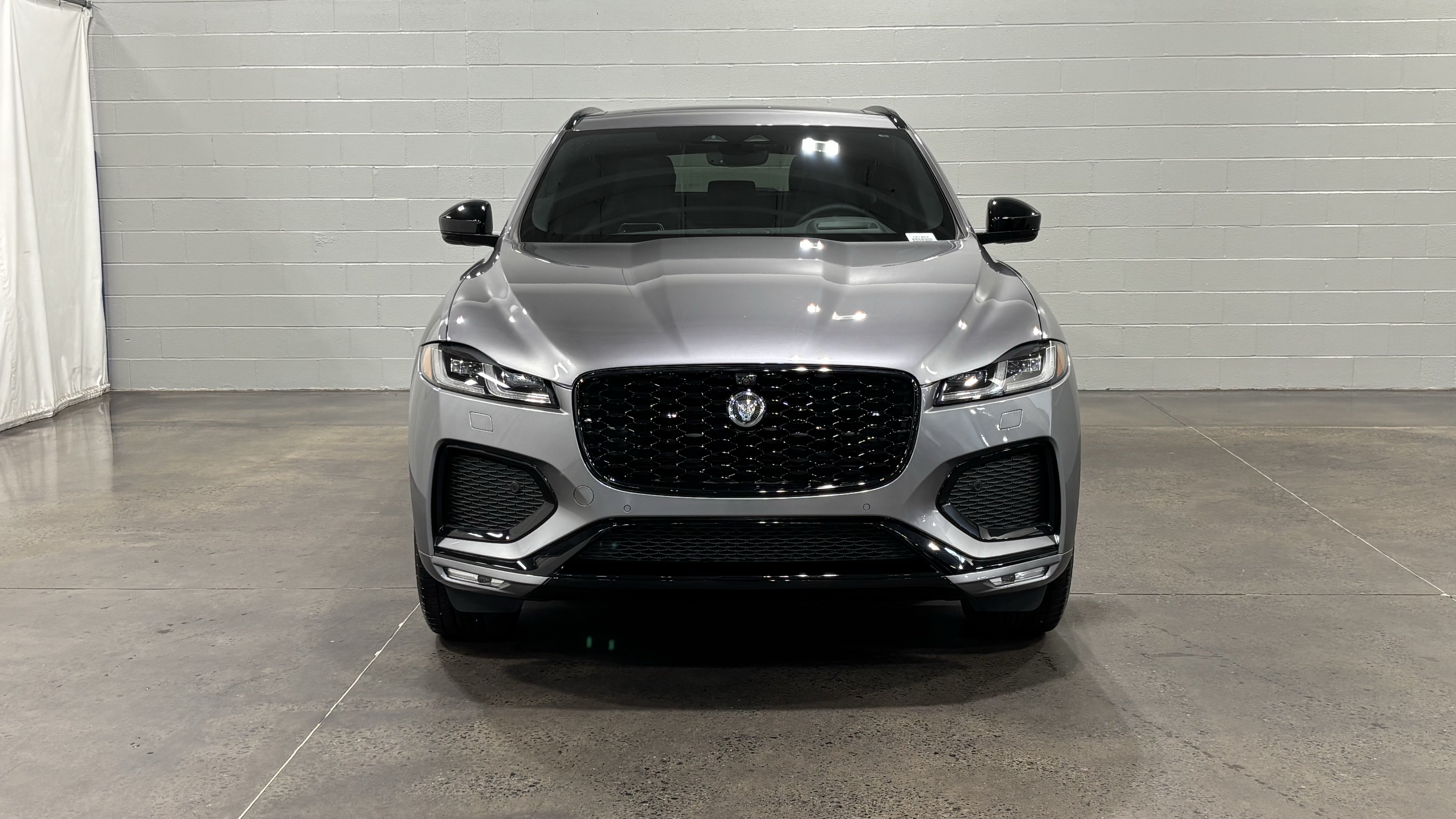 New 2026 Jaguar F-PACE R-Dynamic S AWD/4WD image 9