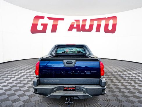 Used 2002 Chevrolet Avalanche 4x4 image 6
