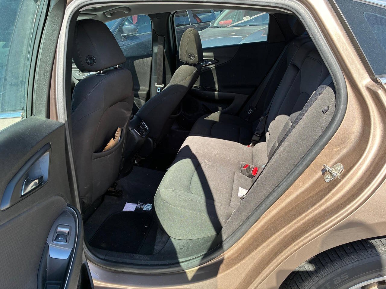 Used 2019 Chevrolet Malibu LT FWD image 6