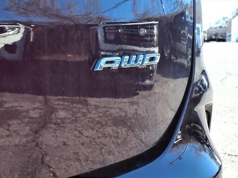 Used 2024 Ford Edge SEL w/ Convenience Package image 42