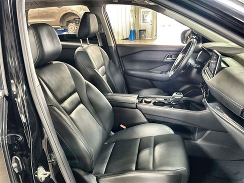 Used 2023 Nissan Rogue SL image 31