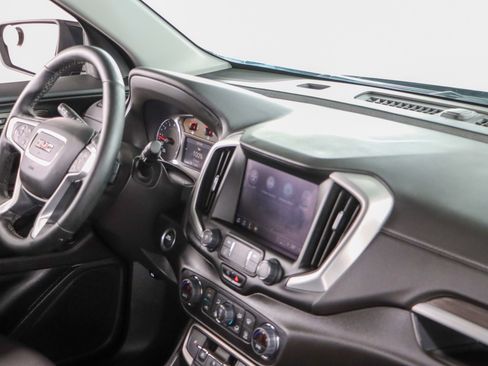 Used 2023 GMC Terrain SLT w/ Elevation Edition image 25