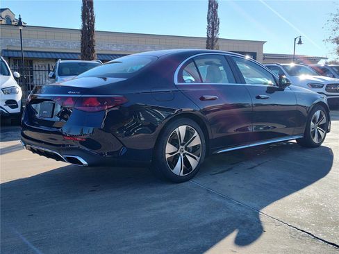 New 2026 Mercedes-Benz E 350 4MATIC Sedan image 4