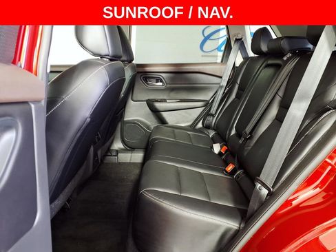 Used 2023 Nissan Rogue SL w/ SL Premium Package image 8