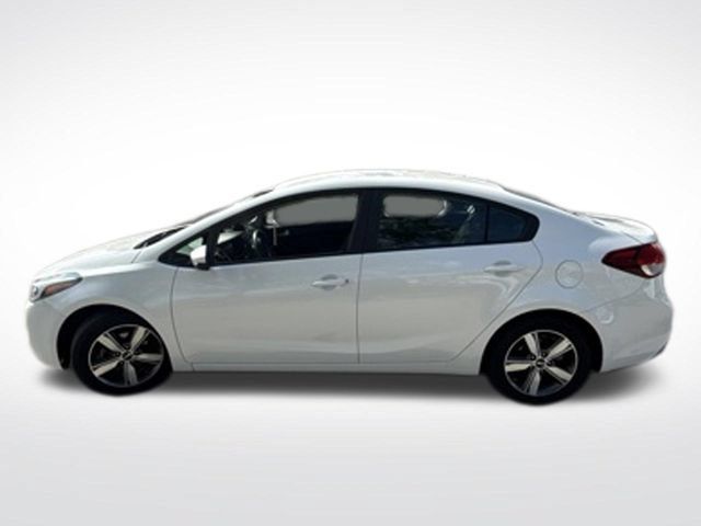Used 2018 Kia Forte LX w/ LX Popular Package FWD image 2