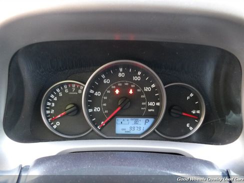 Used 2016 Toyota RAV4 LE FWD image 17