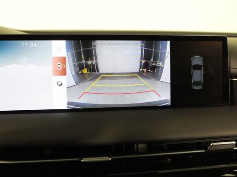 Used 2025 Genesis G80 2.5T image 26