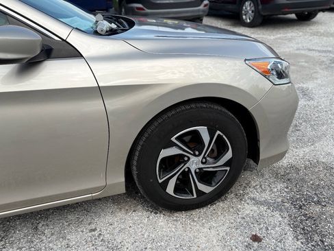 Used 2017 Honda Accord LX image 13