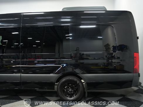 Used 2022 Mercedes-Benz Sprinter 2500 image 21