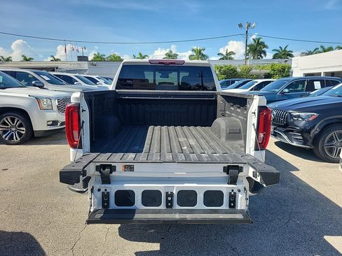 Used 2023 GMC Sierra 1500 Denali w/ Denali Reserve Package AWD/4WD image 13
