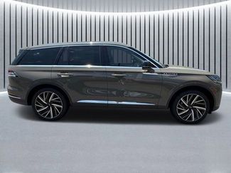 New 2025 Lincoln Aviator Reserve w/ Equipment Group 201A AWD/4WD video 2