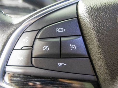 Used 2020 Cadillac XT5 Premium Luxury w/ LPO, Floor Liner Package AWD/4WD image 33