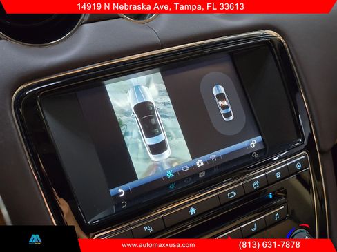 Used 2016 Jaguar XJ L Portfolio RWD image 26