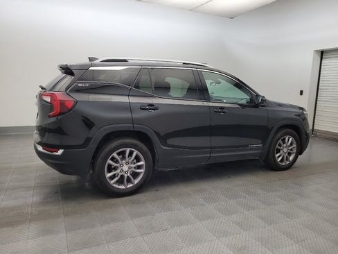 Used 2024 GMC Terrain SLT AWD/4WD image 10