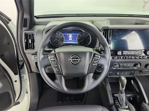 New 2026 Nissan Frontier SV w/ Tow Package image 17