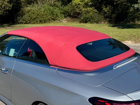 Used 2024 Mercedes-Benz CLE 450 4MATIC Cabriolet image 84