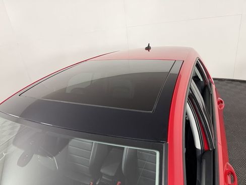 Used 2015 Volkswagen Golf SE w/ Lighting Package image 37