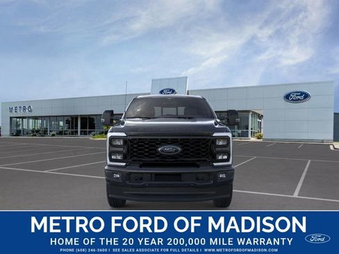 New 2026 Ford F350 Lariat w/ Black Appearance Package image 7