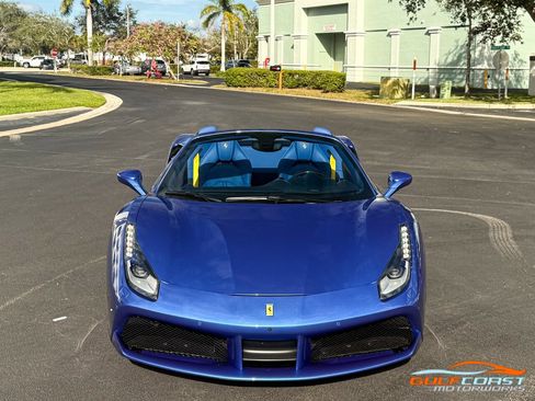 Used 2018 Ferrari 488 Spider image 4