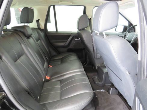 Used 2015 Land Rover LR2 AWD/4WD image 11