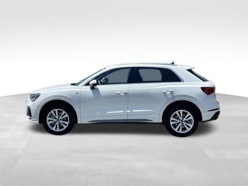 Certified 2025 Audi Q3 2.0T Premium w/ Convenience Package AWD/4WD image 4