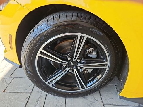 Used 2024 Ford Mustang Convertible image 36