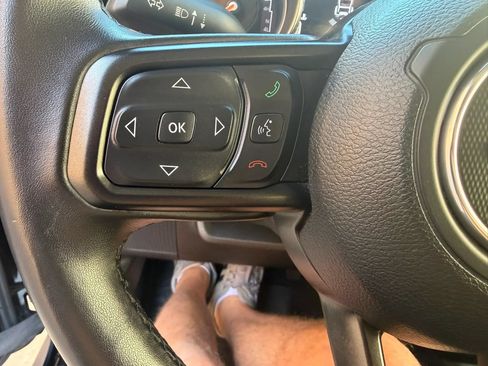 Used 2019 Jeep Wrangler Unlimited Sport S AWD/4WD image 14