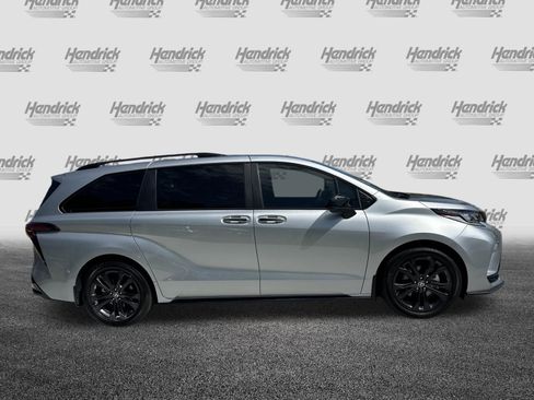 Certified 2025 Toyota Sienna XSE w/ XSE Plus Package image 11