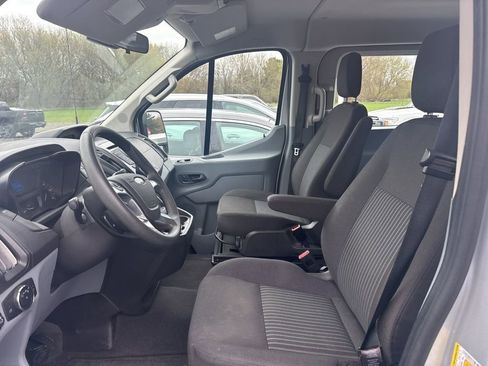 Used 2017 Ford Transit 150 XLT image 8