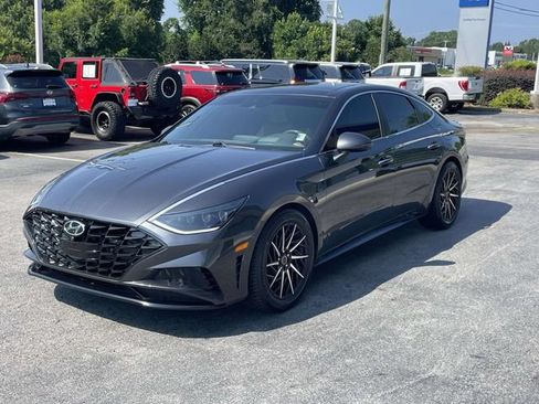 Used 2021 Hyundai Sonata Limited w/ Cargo Package FWD image 3