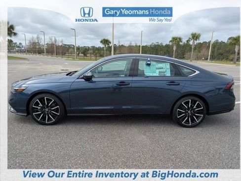 New 2026 Honda Accord Touring image 9