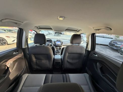 Used 2016 Ford Escape SE w/ Equipment Group 201A FWD image 11