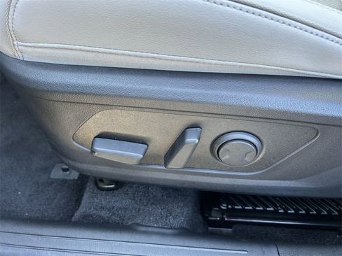 Used 2025 Hyundai Tucson Limited image 22