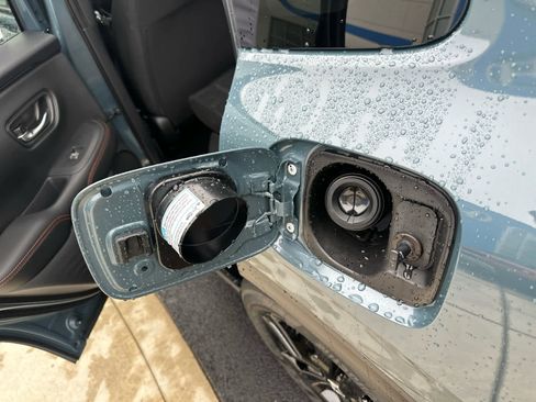 New 2026 Honda HR-V Sport image 18