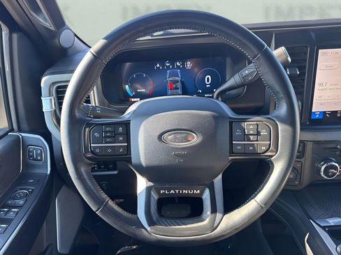 Used 2025 Ford F250 Platinum image 16