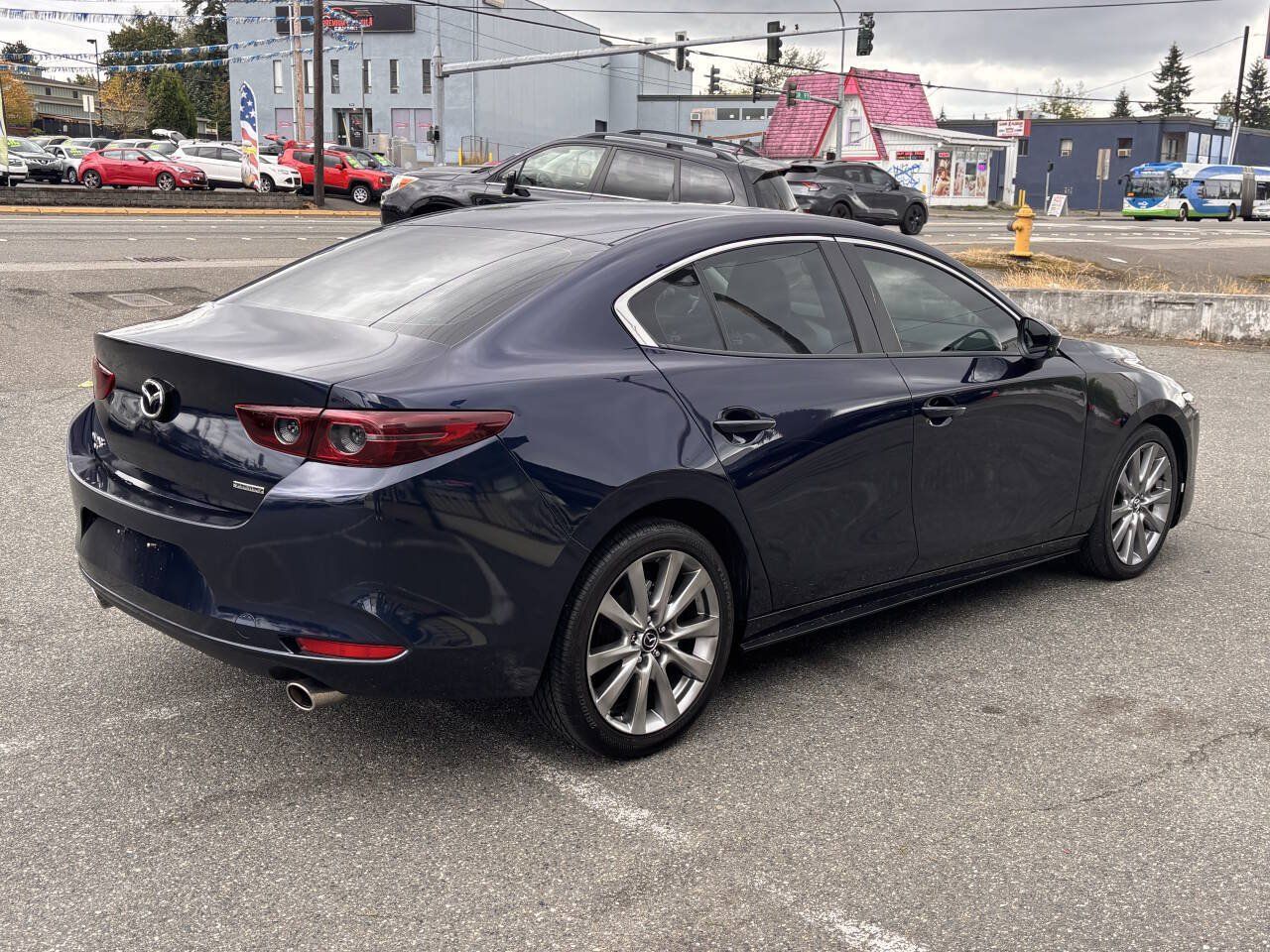 Used 2020 MAZDA MAZDA3 AWD Sedan w/ Select Package image 4