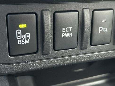 Used 2019 Toyota Tacoma TRD Off-Road AWD/4WD image 28